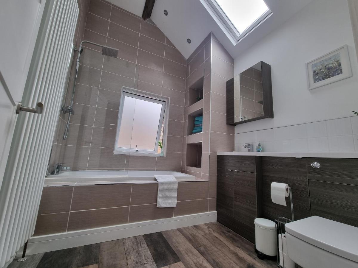Hill View Villa Abertillery Exterior photo